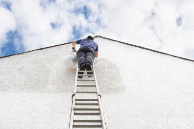 Peinture extérieure à Levesville-la-Chenard — façades et ravalement